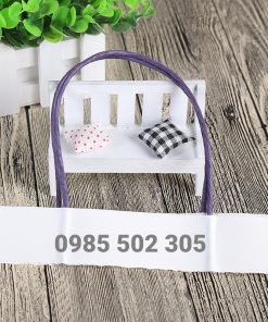 Quai giấy xoắn màu tím nhiều kích thước