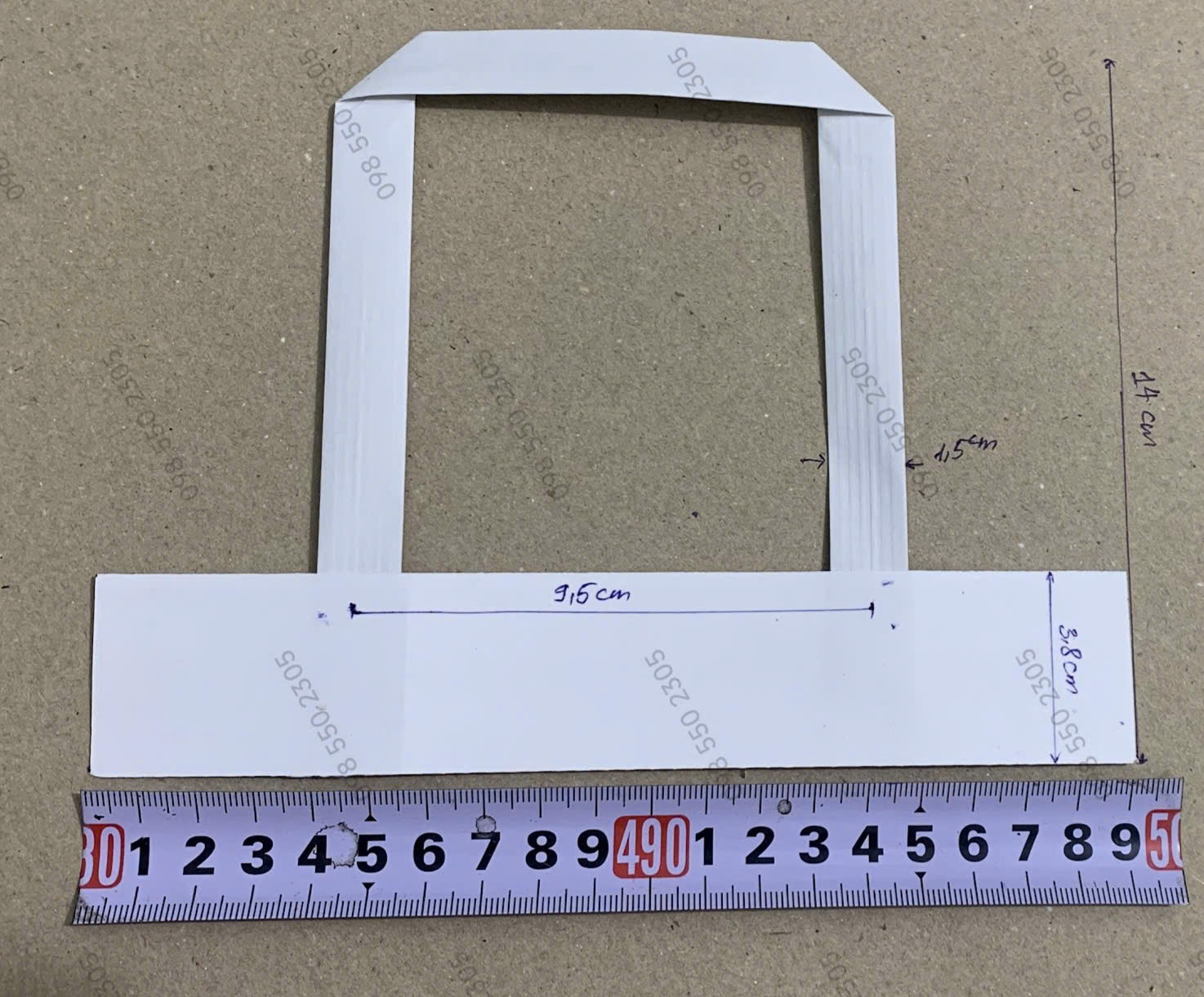 Quai túi giấy vuông màu trắng 19cm
